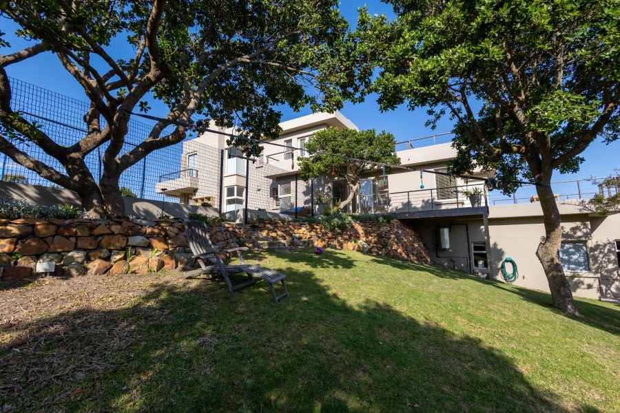 4 Bedroom Property for Sale in Whale Rock Beach Western Cape